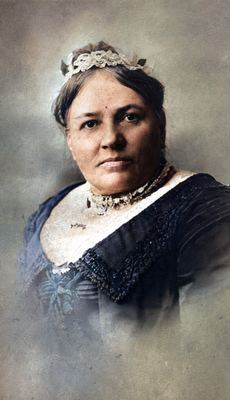 Aletta Catharina Maria Helena Hitge (1846-1933), called LETTIE, in a studio portrait: dark hair dressed high with a...
